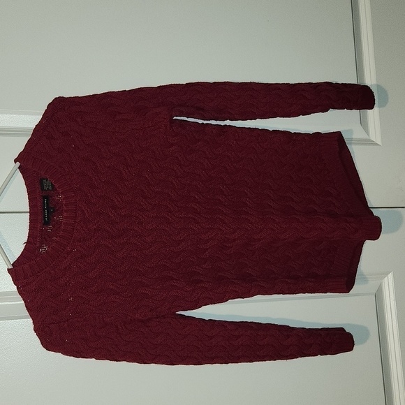 Jeanne Pierre Sweater - Picture 1 of 4
